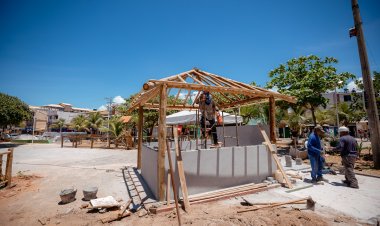 Obras de requalificação da Praça de Arembepe avançam