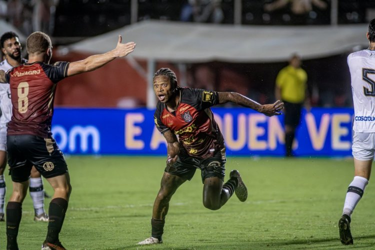 Vitória vence o Treze por 3 a 0, mas é eliminado da Copa do Nordeste