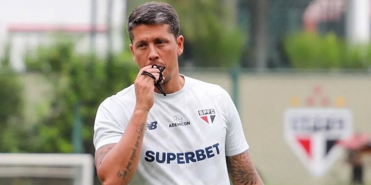 Vitória acerta com técnico ex-São Paulo