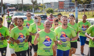 Passagem do fogo simbólico celebra Independência do Brasil na Bahia em Camaçari