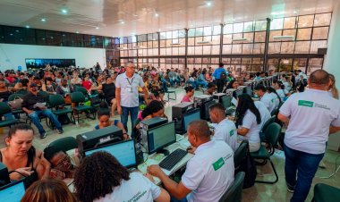 Primeiro dia de cadastro no Programa Minha Casa, Minha Vida atrai grande público à Casa do Trabalho