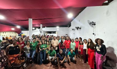 Candidata a vereadora Dulce Nazaré reúne lideranças em Vila de Abrantes