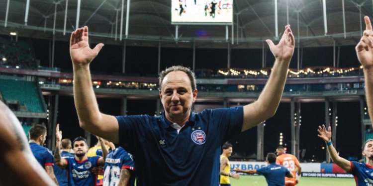 Rogério Ceni exalta classificação do Bahia no Brasileirão