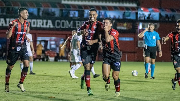 Vitória joga bem, mas não consegue evitar empate contra Cruzeiro