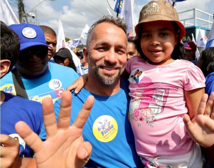 Time de Flávio Matos veste Abrantes de azul