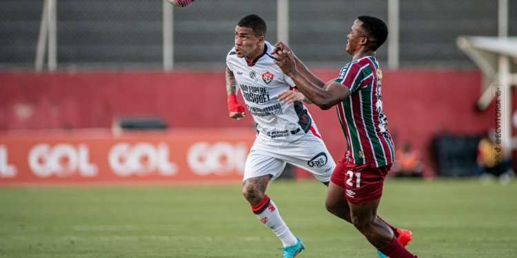 Vitória bate Fluminense e segue firme em reação no segundo turno