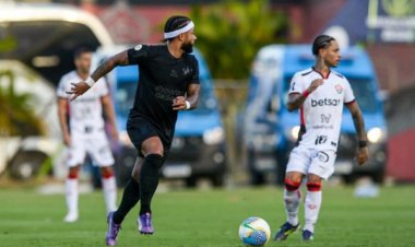 Leão toma virada no Barradão e perde por 2 a 1 para o Corinthians