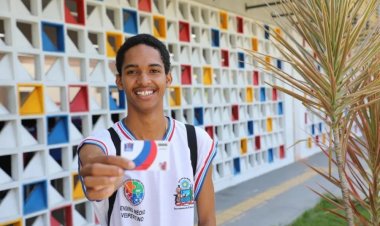 Família de mais de 363 mil estudantes começam a receber o crédito do Bolsa Presença