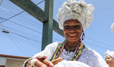 Tradicional lavagem dá a largada para Festival de Arembepe 2025