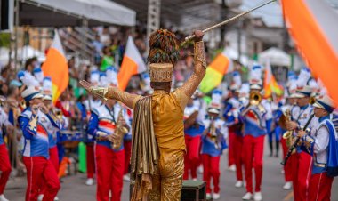 Desfiles cívicos de setembro celebram a Independência do Brasil e aniversário de Camaçari
