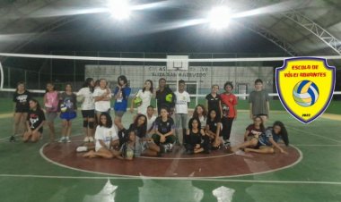Escola de Vôlei Abrantes realiza 1º Torneio Interno Feminino em comemoração aos 267 anos de Vila de Abrantes