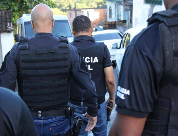 Jerônimo autoriza concurso com 750 vagas para a Polícia Civil da Bahia