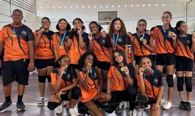 Escola de Vôlei Abrantes transforma vidas e mantém viva a tradição do esporte na comunidade